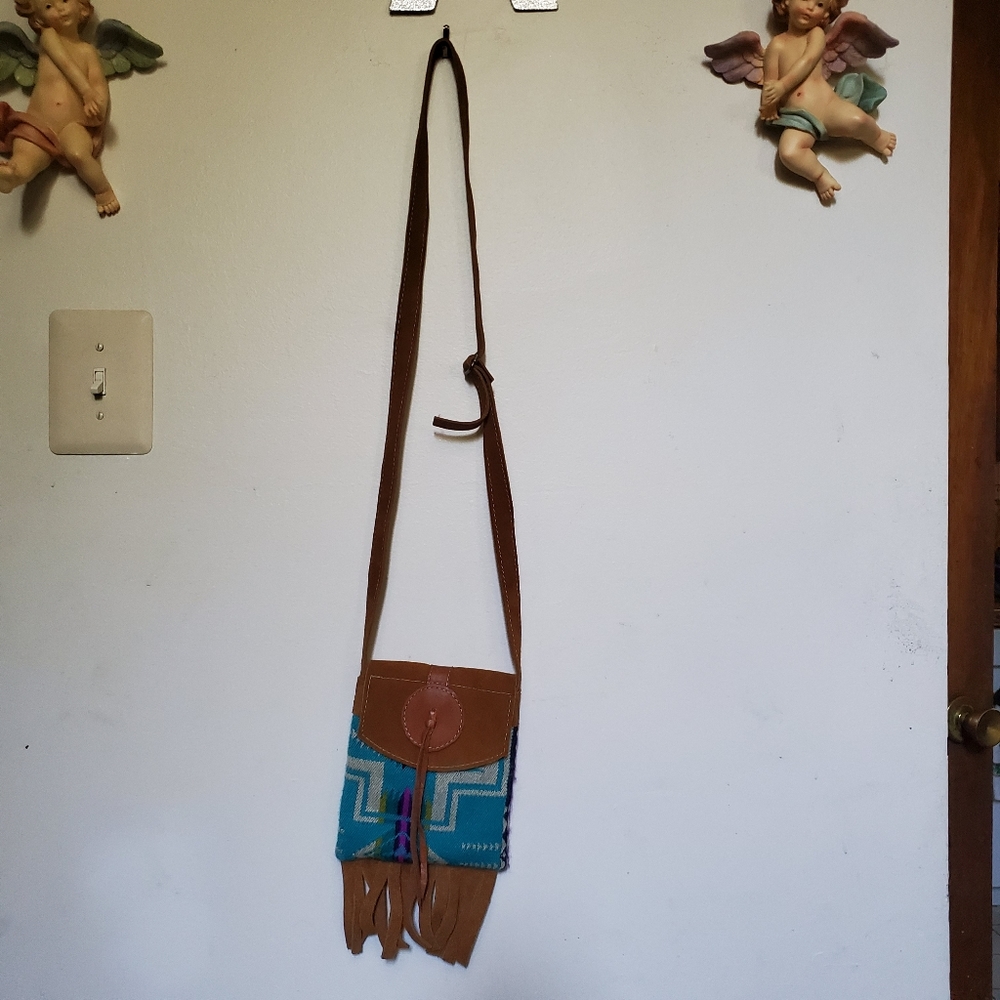 🚫SOLD🚫Southwestern suede fringe crossbody bag - Picture 2 of 4